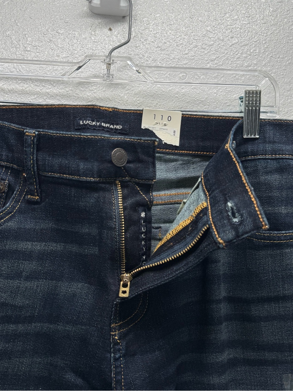 Lucky Brand 110 Slim Cut Jeans CoolMax All Season Technology 34x32 Dark Wash - Picture 3 of 8